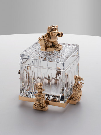 Crystal triump with old toys
