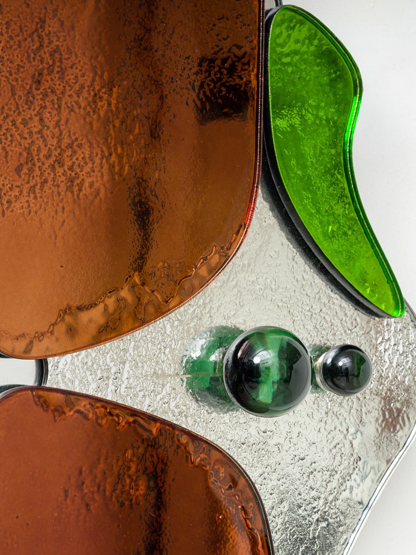 Thallo mirror by Kiki Goti